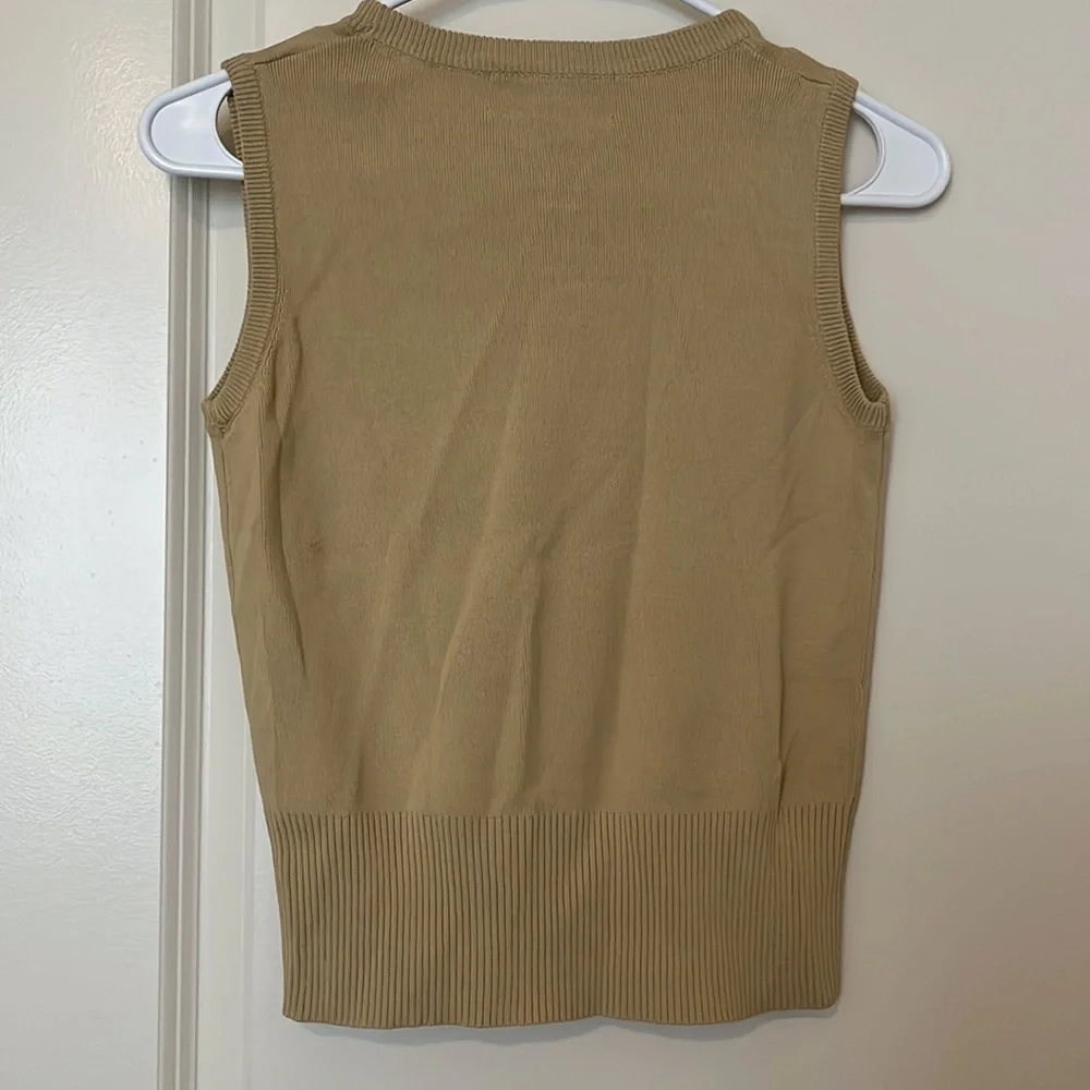 Vest - Picture 2 of 2